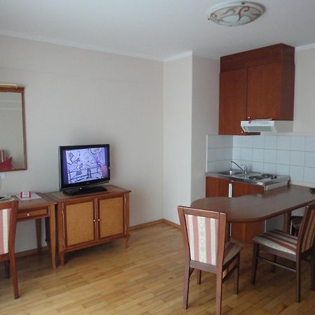 Hotel Cateski Dvorec ชาเตช อ็อบ ซาวี ภายนอก รูปภาพ